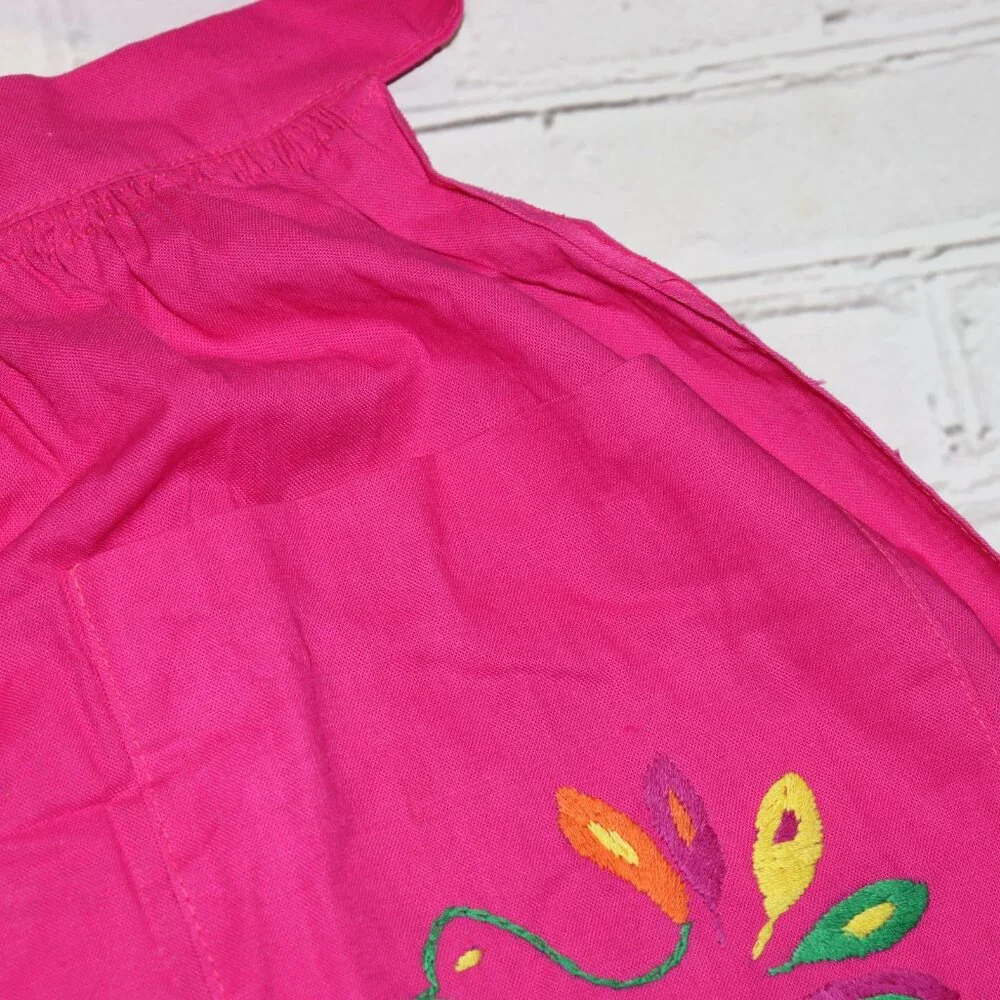 🐦 Vintage Embroidered Apron · 19